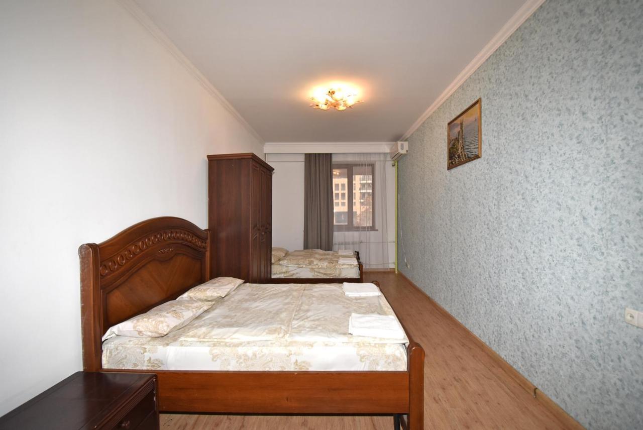 Armenak Apartment 5-Комнатная Jerevan Eksteriør billede